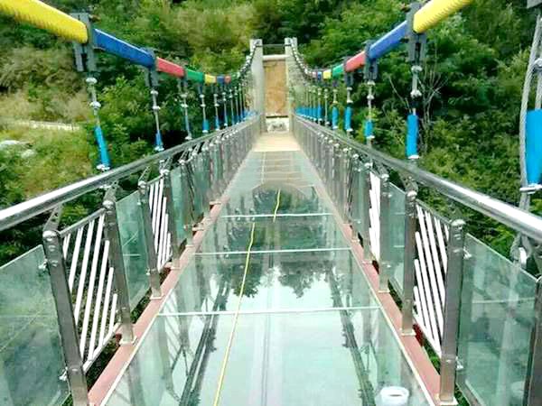 玻璃吊橋 玻璃吊橋