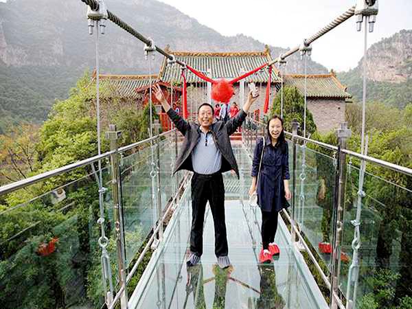 玻璃吊橋 玻璃吊橋