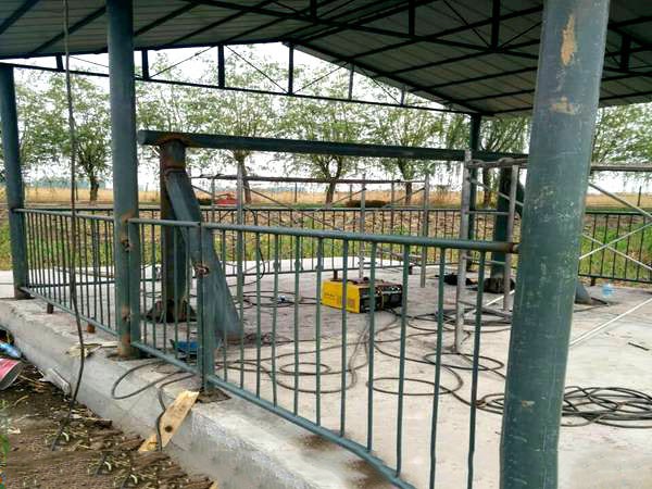 湖北襄陽黃家灣風(fēng)景區(qū)滑索安裝現(xiàn)場 湖北襄陽黃家灣風(fēng)景區(qū)滑索安裝現(xiàn)場