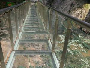 玻璃棧道